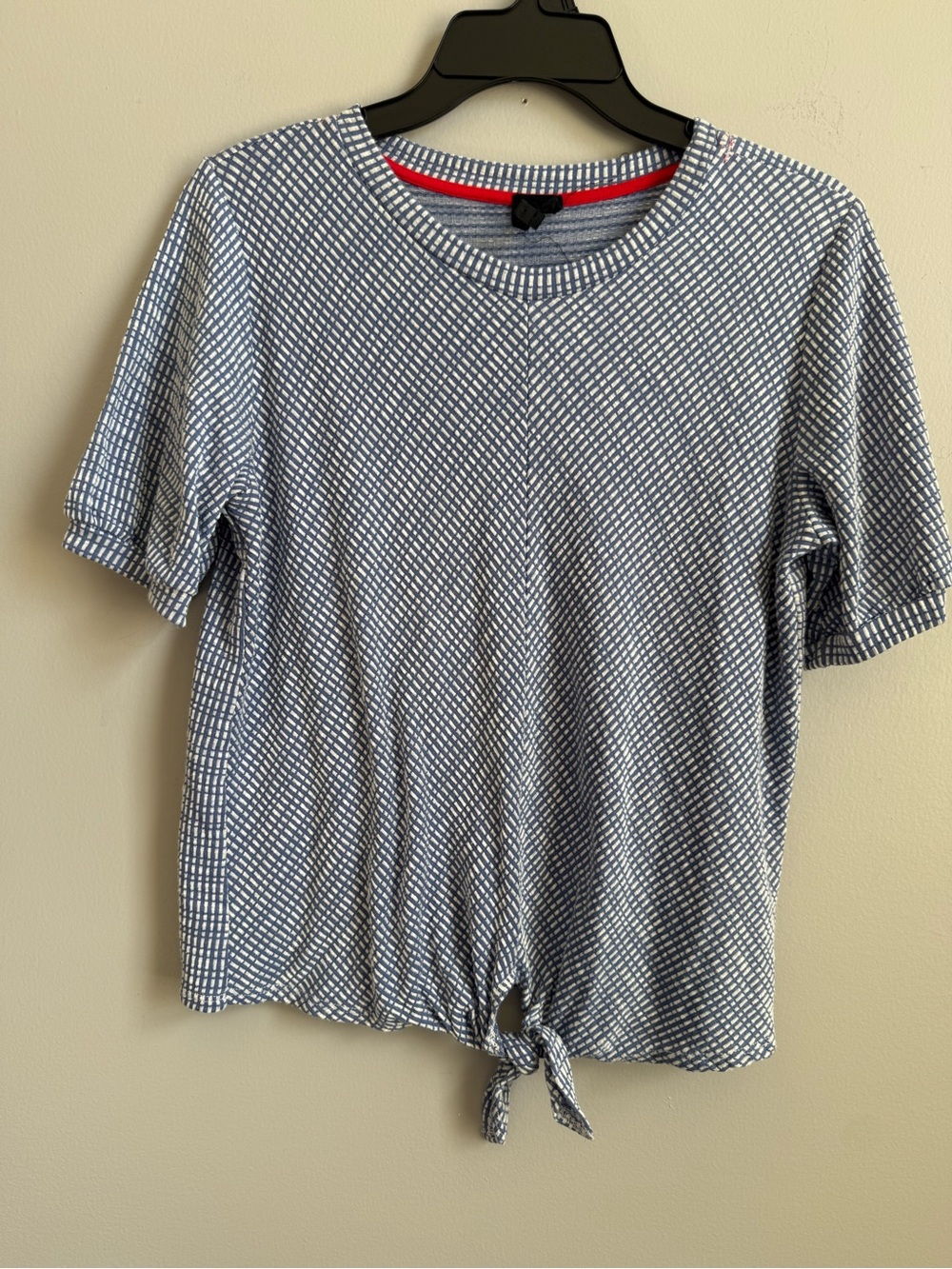 W5 Blue Patterned Tie-Front Short Sleeve Top with Red Trim